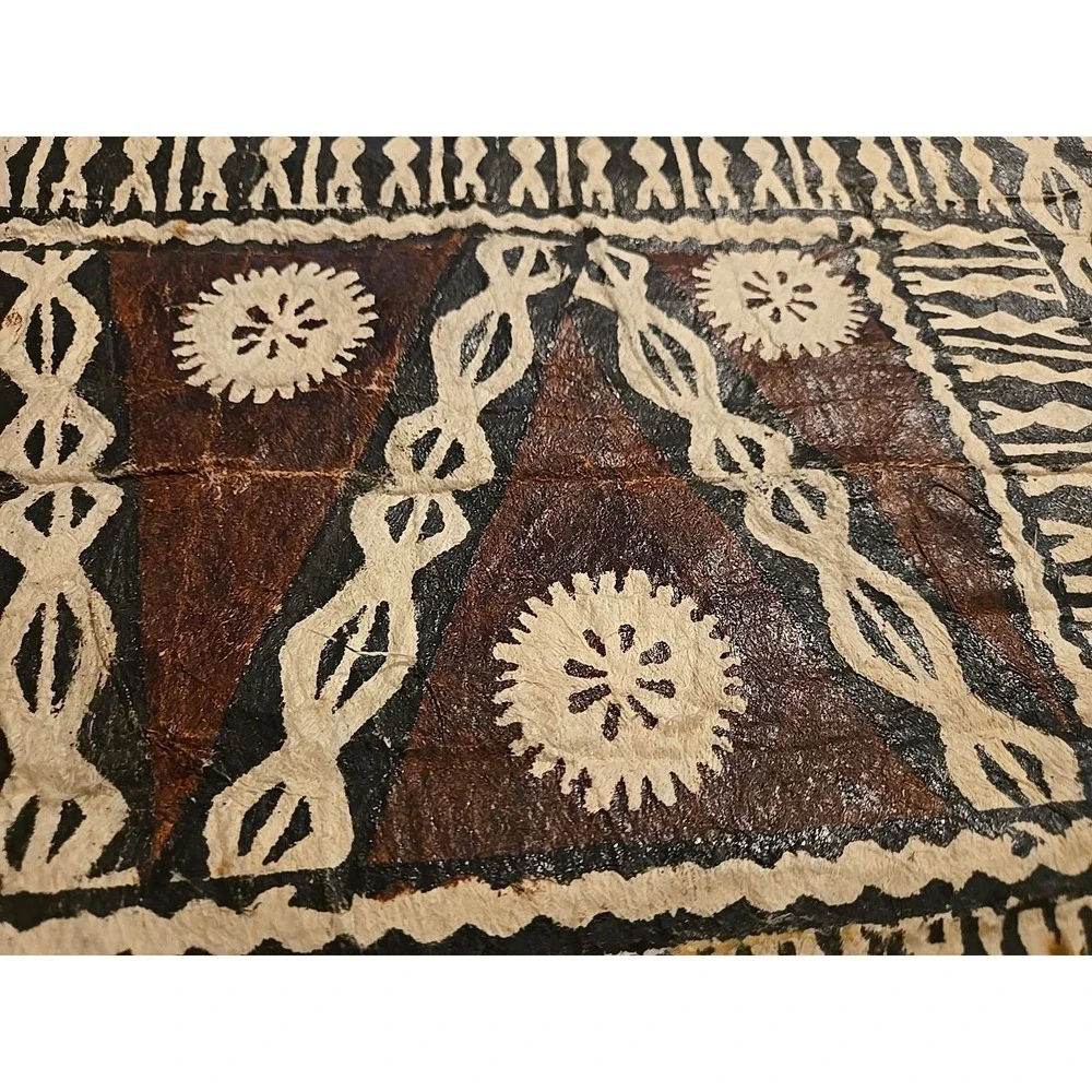Vtg Handmade FIJI Intricate Tonga Bark Tapa Cloth Design On‎ Burlap Backing
